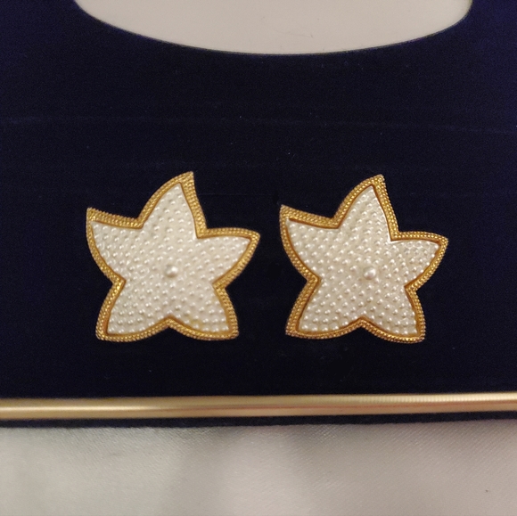 Vintage Earrings Sea Star, Vintage Earrings Clip On, Chunky Earrings - Picture 4 of 7